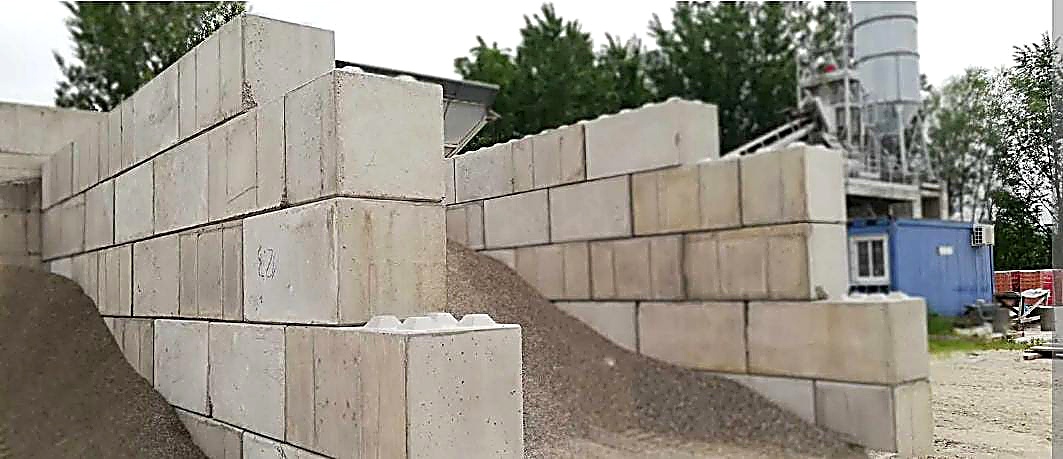 Location et vente de plots béton en Anjou et dans le Grand Ouest